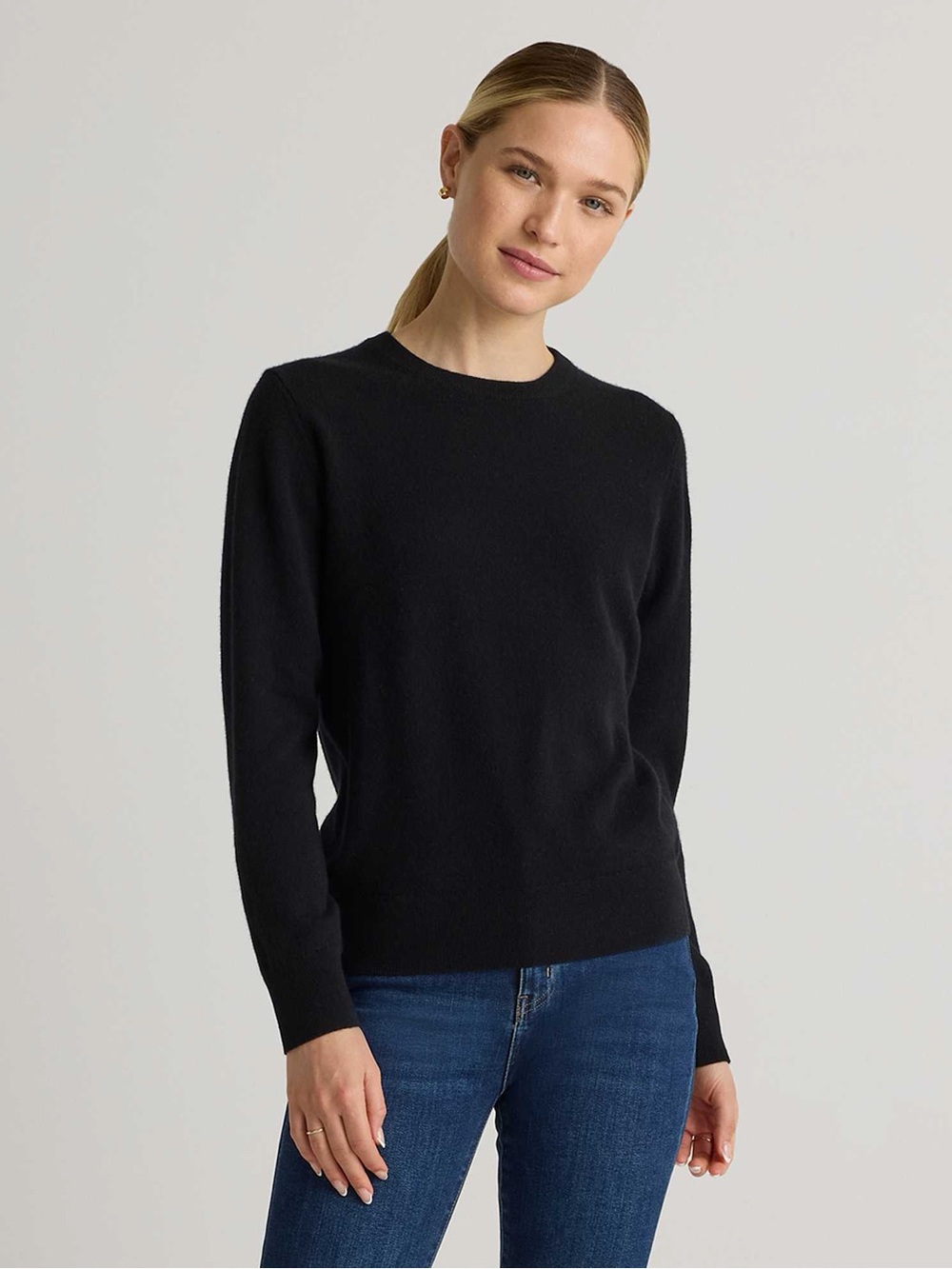 Quince Mongolian Cashmere Crewneck Sweater in Black Size Small
